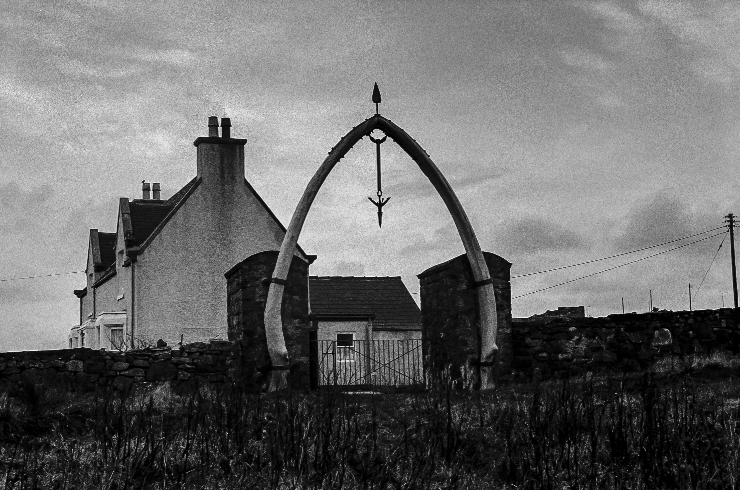 Whalebone arch Bragar 1979